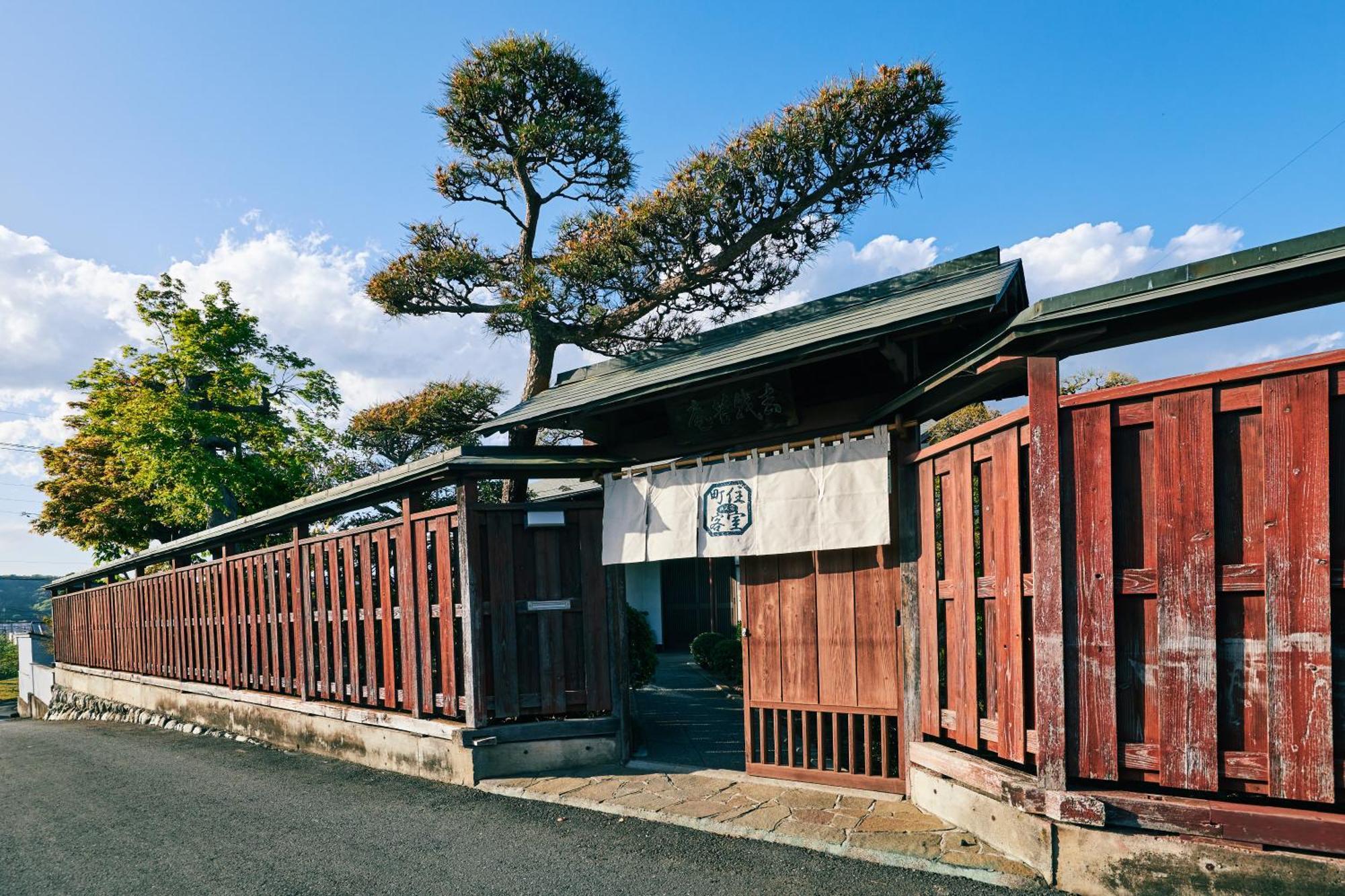 町住客室 秩父宿 Тітібу Екстер'єр фото